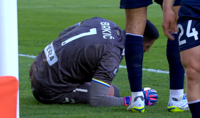Wielki pech bramkarza Motoru Lublin. Prosto z boiska trafił do szpitala (VIDEO)